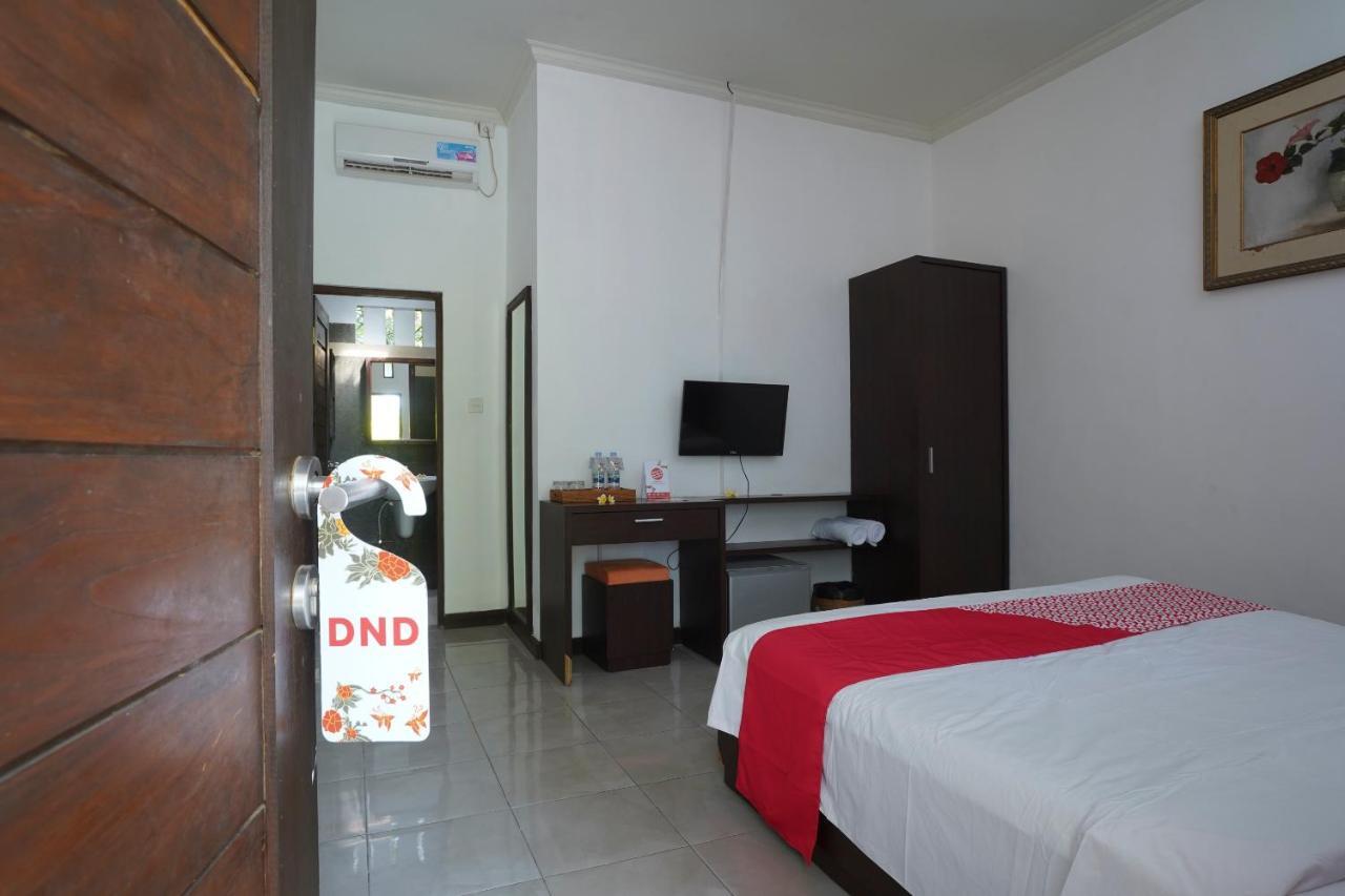 Готель Oyo 1840 Kubu Ubud Екстер'єр фото
